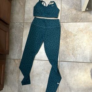 Nike Green Leopard Set